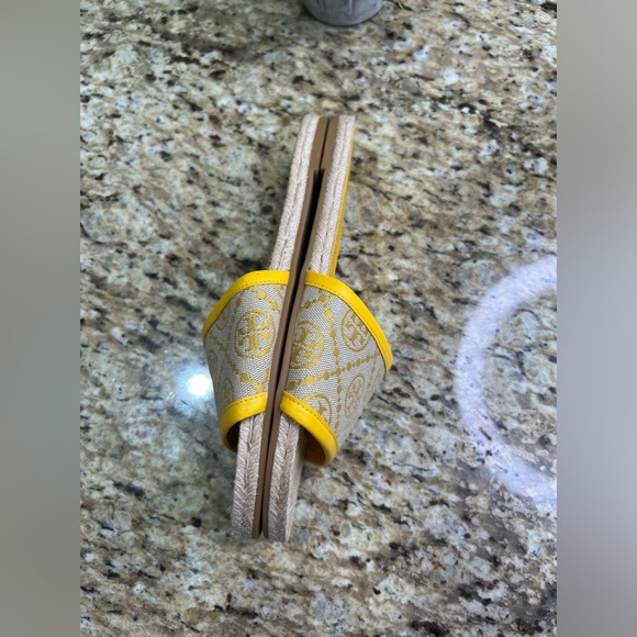 Tory Burch T Monogram Yellow Espadrille Slides 7.5M. - Picture 6 of 10
